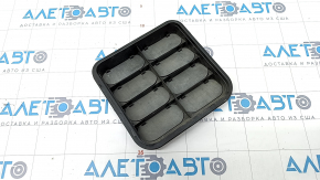 Ventilation shield left Audi Q7 16 - broken honeycombs