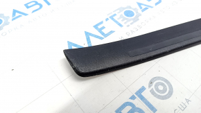Door sill trim front outer right Toyota Highlander 01-07 black, worn