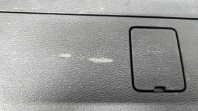 Lower tailgate trim Audi Q7 16 - under curtain, black, scratches, curtain missing