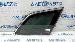 Window blind glass rear right Audi Q7 16- tinted, with chrome molding, torn wire, torn seal