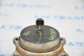 Rear left hub Hyundai Santa FE Sport 13-18 FWD humming bearing, rusty