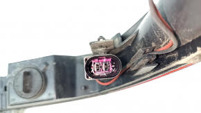 Rear bumper light right Audi Q7 16- crack