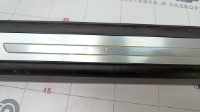 Door sill trim front right outer Audi Q7 16- black with chrome, backlight, scratches