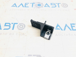 Bracket lower radiator deflector right Chevrolet Volt 16-