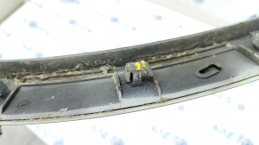 Front right wing arch trim Audi Q7 16-19 broken fasteners
