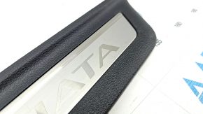 Door sill trim front right outer Hyundai Sonata 15-19 black with chrome, broken fastening, worn