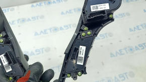 Steering wheel control buttons Hyundai Santa FE Sport 13-16 pre-rest, broken fasteners, scratches