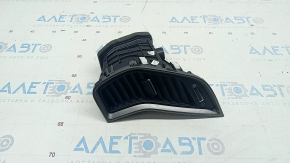 Front panel air duct deflector central right Hyundai Santa FE Sport 13-18
