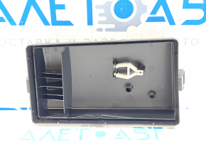 Upper fuse box cover under hood VW Atlas 18-23
