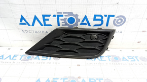 Lower grille of the front bumper right VW Tiguan 18-21 for parking sensors