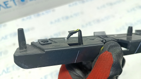 Front bumper mount left wing-bumper Ford Edge 19- broken mount