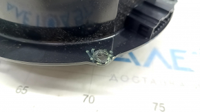 Front left door speaker VW Tiguan 18 - cracks in fasteners