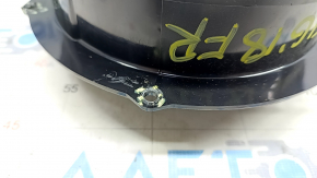 Front right door speaker VW Tiguan 18 - cracks in fasteners