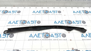 Left hood seal Audi A4 B9 17 - broken mount