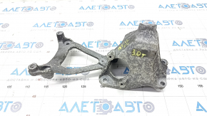 Engine mount bracket left Audi Q7 16- 3.0T