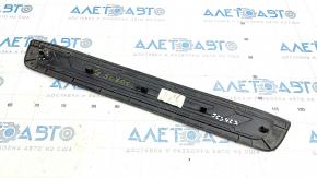 Door sill trim front left outer Kia Sorento 10-15 black, broken fastening