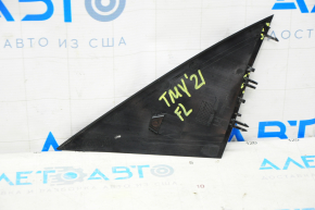 Mirror cover triangle outer front left Tesla Model Y 20- black gloss, broken fastening scratches