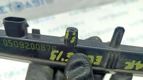 Brake light Ford Edge 15 - cracks in fasteners