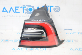 Light outer wing right Tesla Model Y 20- 4 pins small scratches