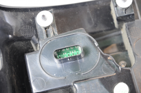 Light outer wing right Tesla Model Y 20- 4 pins small scratches