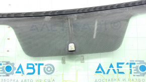 Toyota Highlander 14-16 windshield with heated wiper area, sand