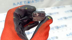 Toyota Prius V 12-17 Stabilization Disabling Button