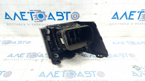 Air duct deflector with trim front left Toyota Highlander 14-19