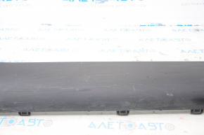 Tesla Model Y 20 right upper threshold - structure, scratches, scuffs, broken guide