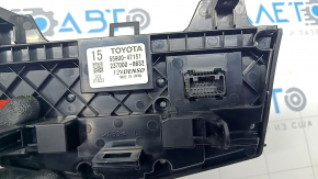 Climate control Toyota Prius V 12-17 scratches on glass, cracked glass