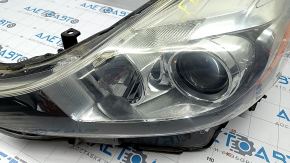 Headlight front left Toyota Prius V 15-17 naked, rest, halogen, sand, broken crepe