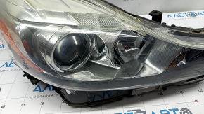 Headlight front right Toyota Prius V 15-17 bare, rest, halogen, sand, broken crepe