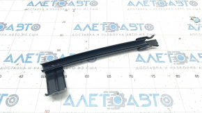 Front right door glass guide Nissan Rogue 21-24 long