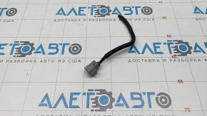 Headlight chip high beam Toyota Prius V 15-17 halogen