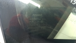 Fixed window glass front right Toyota Prius V 12-17