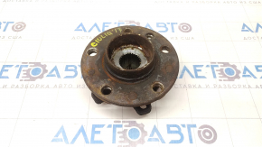 Rear left hub Alfa Romeo Giulia 17 - rusty, bearing hums