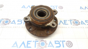 Rear right hub Alfa Romeo Giulia 17 - rusty, bearing hums