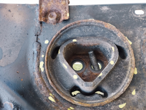 Toyota Highlander 14-19 rear subframe rusty, gearbox silent block cracked