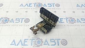 Positive terminal of battery Nissan Pathfinder 13-20