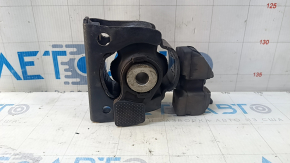 Front engine mount Toyota Prius V 15-17