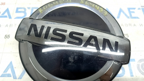 Nissan Rogue 21-23 grille emblem sand