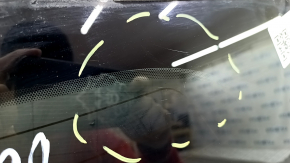 Rear glass of the trunk door Ford Edge 15-18 scratches