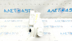 Nissan Rogue 21-24 Windscreen Washer Tank Without Motor