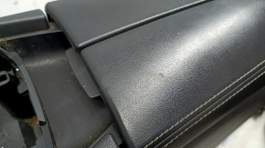Console center armrest Nissan Rogue 21 leather black S, SV JP built, bump, scratch on armrest