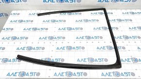 Rear right glass seal Toyota Rav4 19-