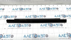 Rear right glass seal Toyota Rav4 19- internal