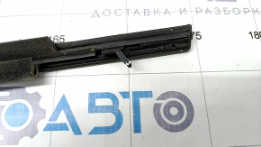 Molding door-glass central front right Toyota Rav4 19- broken fastening