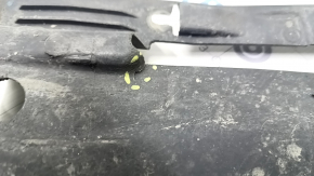 Rear right underbody protection Audi A4 B9 17- cracks