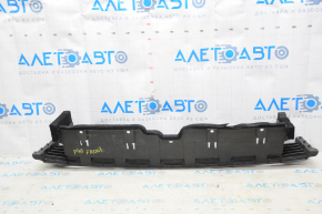 Lower grille of front bumper Toyota Prius V 12-14 pre-rest, broken