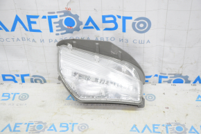 Right turn signal Toyota Prius V 12-14 pre-rest, chips