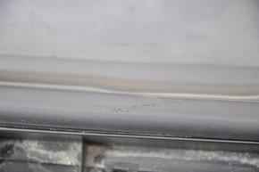 Wiper grille plastic Toyota Prius V 12-17 torn seal